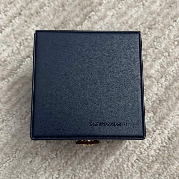 Authentic Louis Vuitton jewlery box - Picture 3 of 3